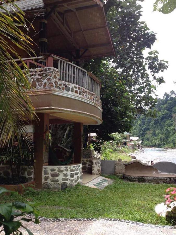 Jungle Tribe Guesthouse Berastagi Exterior foto